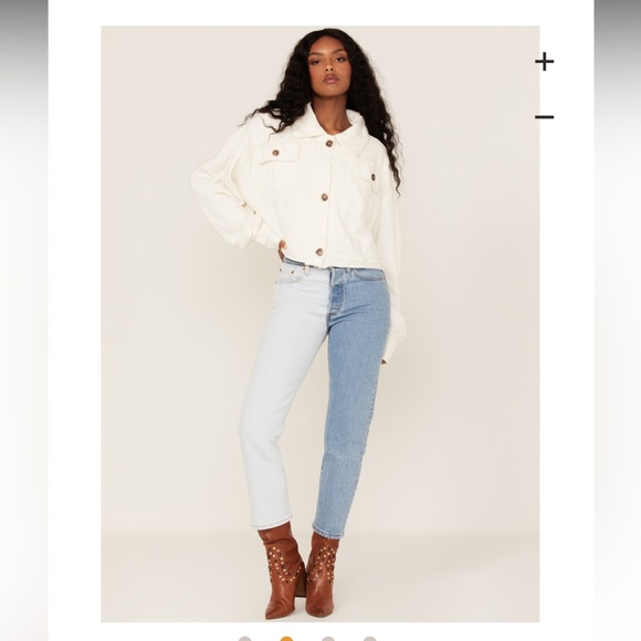 We the Free | Oversized White Cotton Saturday Cropped Shacket - Picture 10 of 10